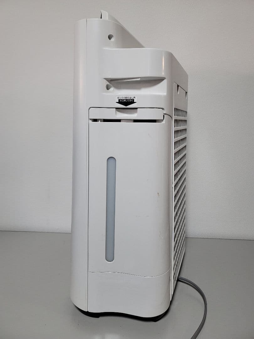 美品　SHARP 空気清浄機 KC-P500Y-W ホワイト