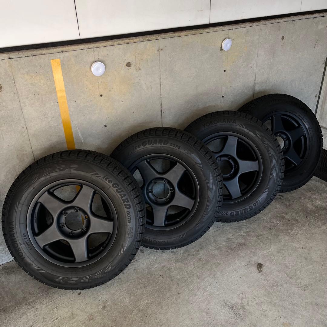 4X4 エンジニアリング ブラッドレーV ホイール　スタッドレスタイヤ　4本