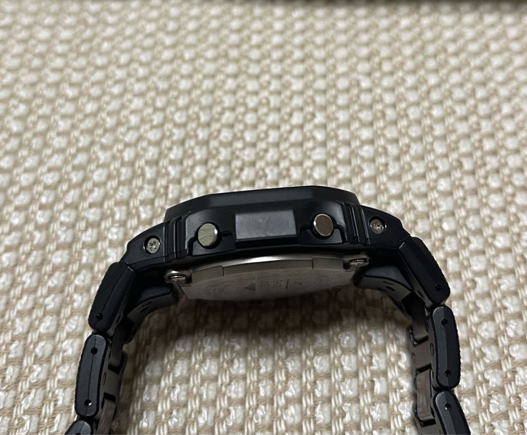 CASIO G-SHOCK DW-M5610BC 美品