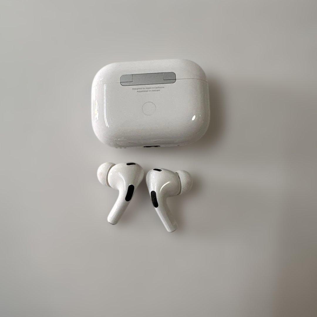 AirPods Pro(2nd generation)美品 NOMADのケース付