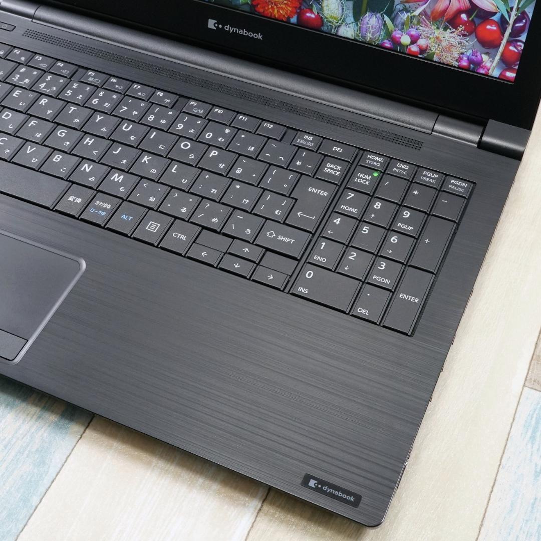 使用時間僅少で美品のバリ速仕様✨メモリ増設済✨１１世代コアｉ５に超高速ＳＳＤ搭載