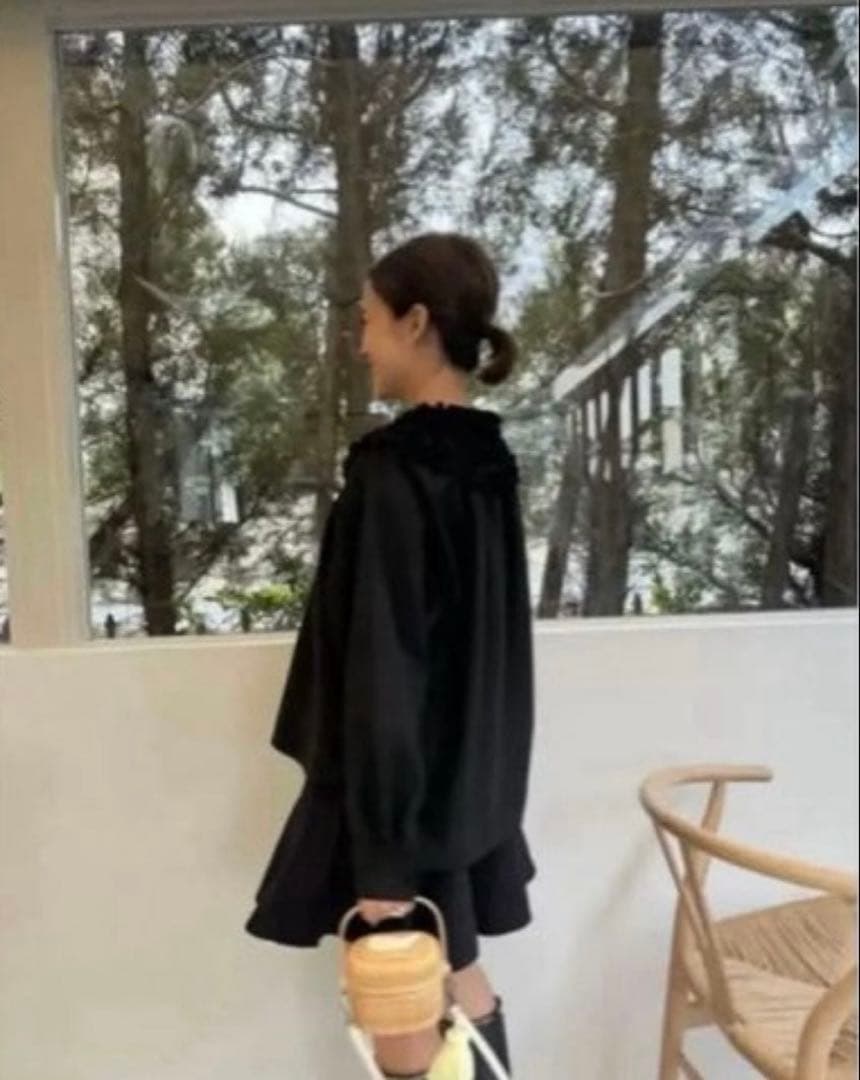 ロージーモンスター　裏起毛ミニフリルブラウス ブラック　フリー