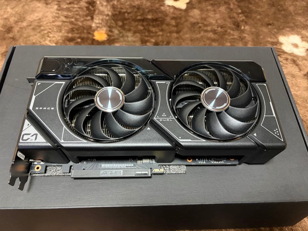 グラフィックボード・グラボ・ビデオカード ASUS GeForce RTX4070 Ti SUPER OC Edition
