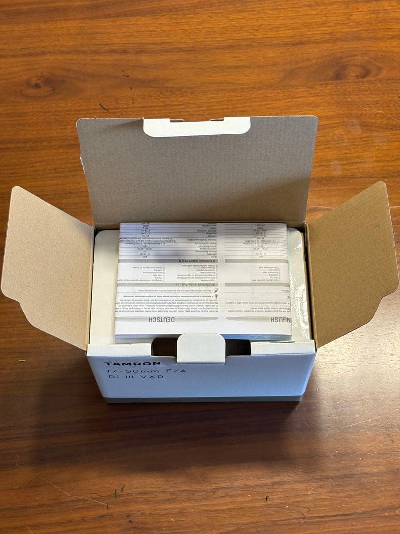 レンズ(ズーム) TAMRON 17-50mm F/4 DI III VXD