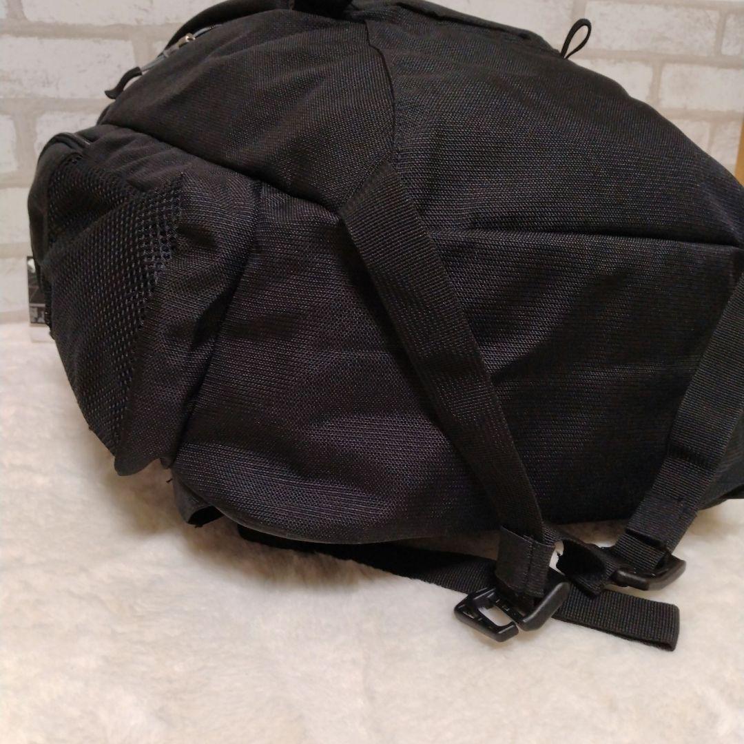 未使用 OAKLEY ノートPCリュックarchive 大容量 マルチポケット