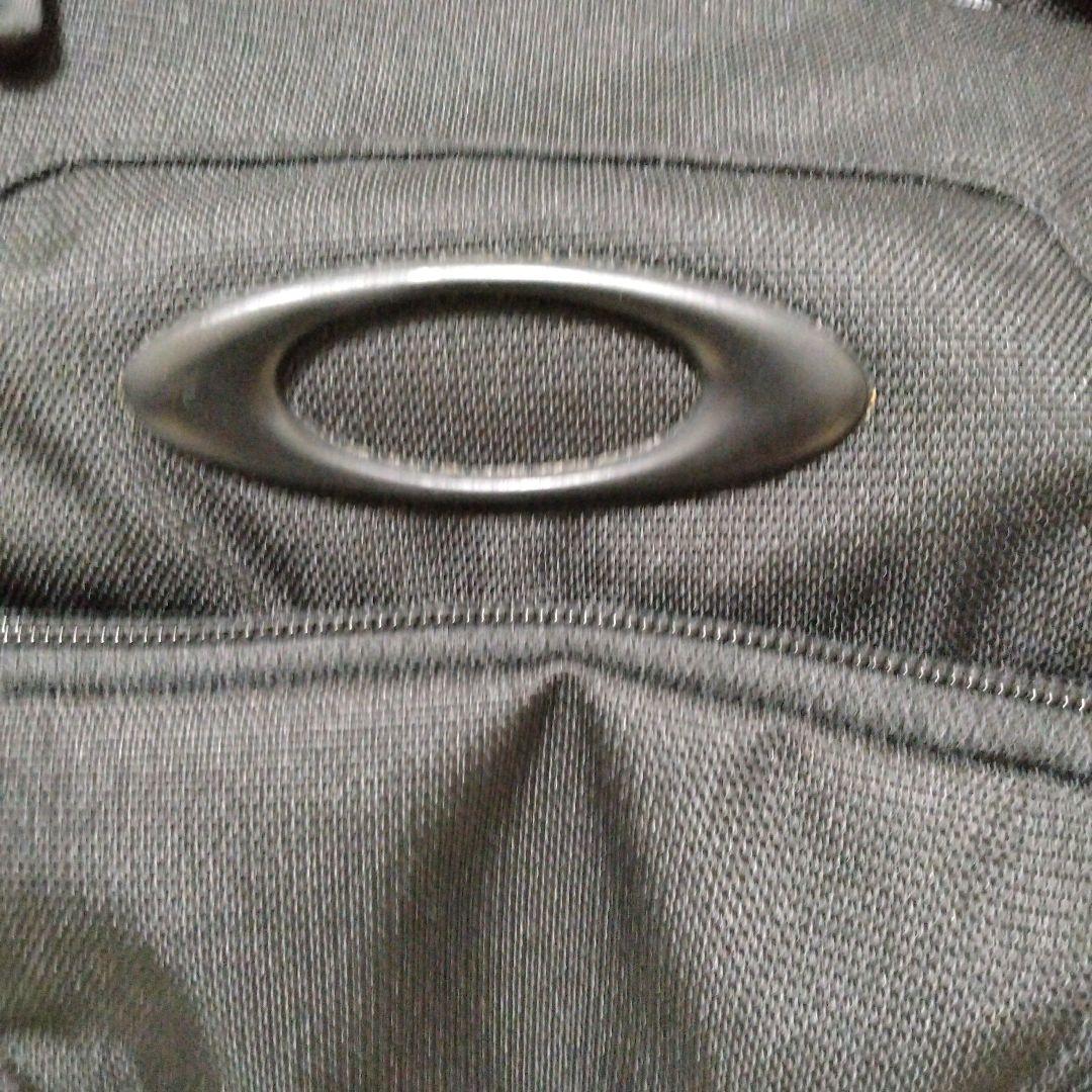 未使用 OAKLEY ノートPCリュックarchive 大容量 マルチポケット