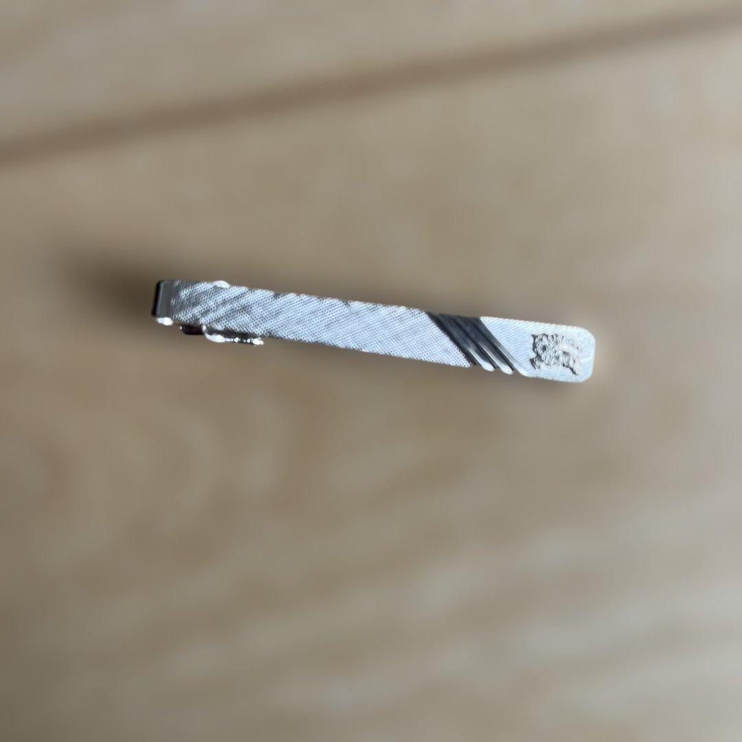 良品　Burberrys ネクタイピン　タイピン　ゴールド　金　おしゃれ 人気