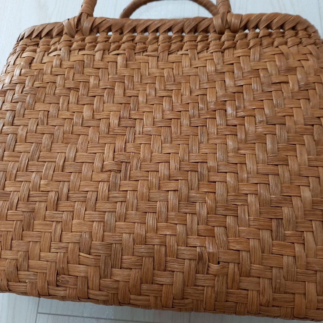 美品、高級、山葡萄バック、手編み、内ポケット有り、ハンドバッグ