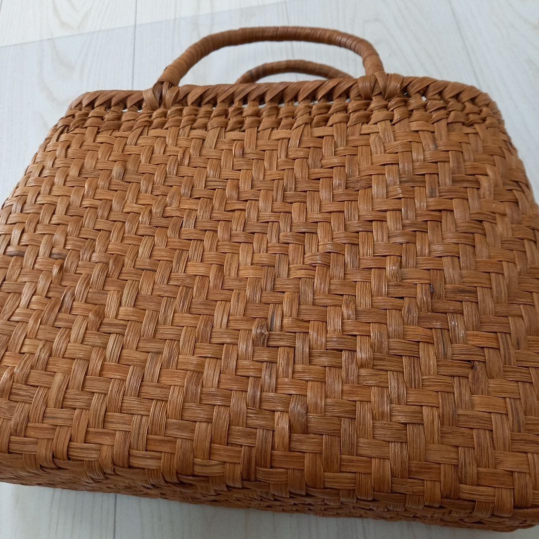 美品、高級、山葡萄バック、手編み、内ポケット有り、ハンドバッグ