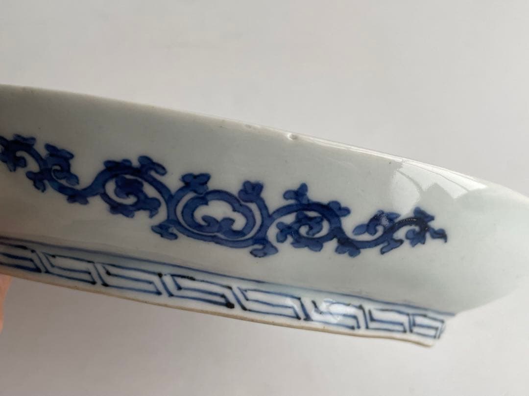 骨董　アンティーク　古伊万里　染付　窓絵　牛　山水　氷割　扇形　向付　変形皿　皿