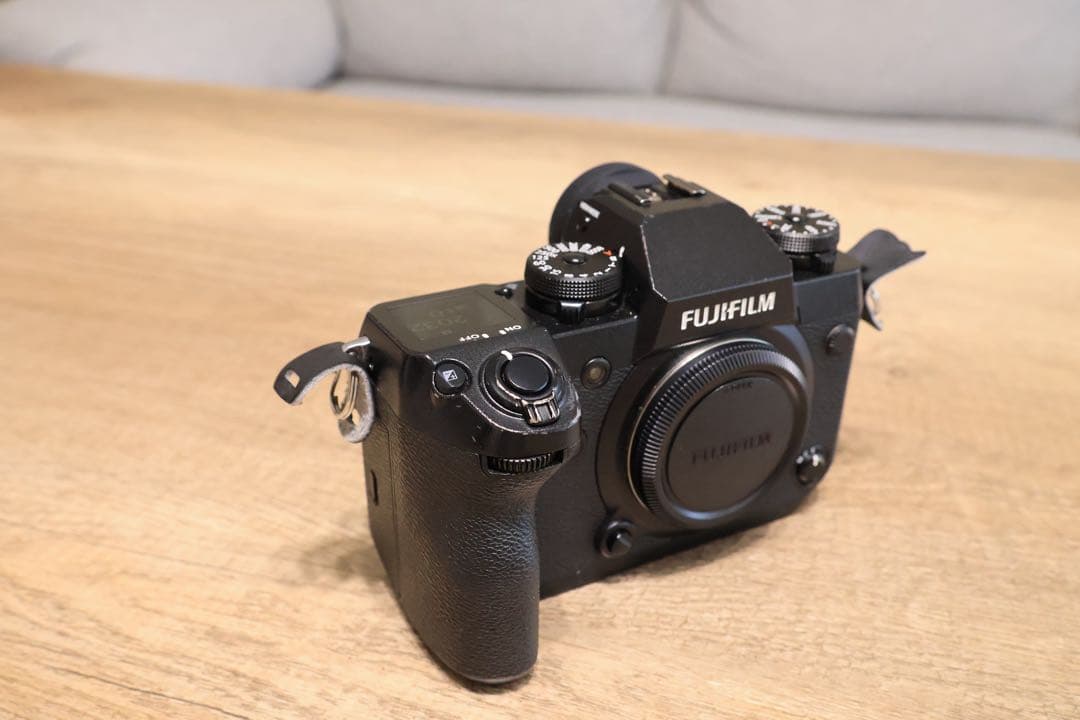 FUJIFILM X-H1 ボディ ミラーレスカメラ