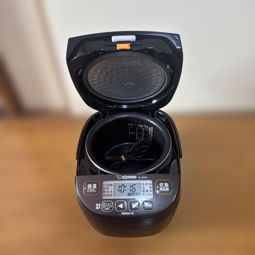 象印マイコン炊飯ジャー極め炊き　NL-BD05 3号炊き2022年製5mmの黒釜