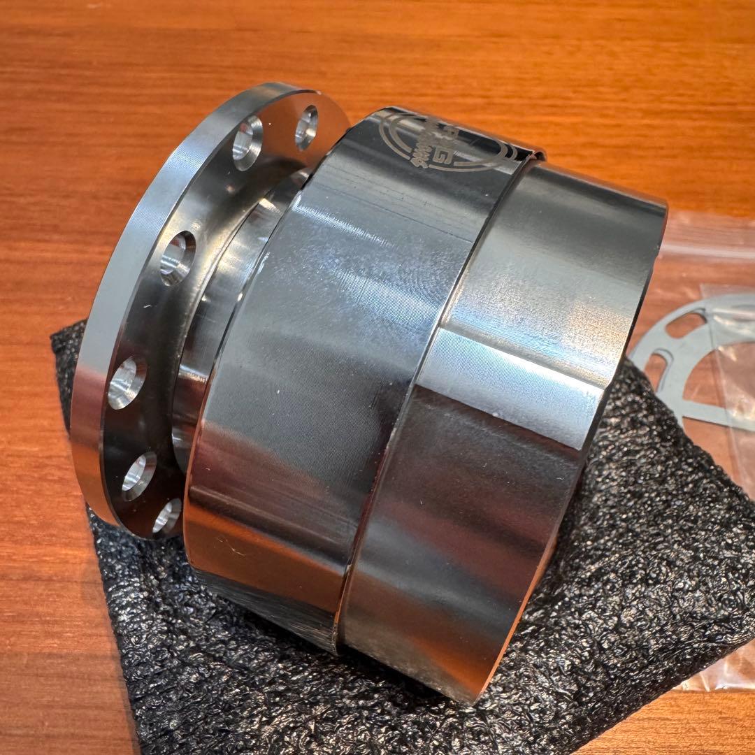 NRG クイックリリース　初期モデル　アメリカ製　シルバー　正規品