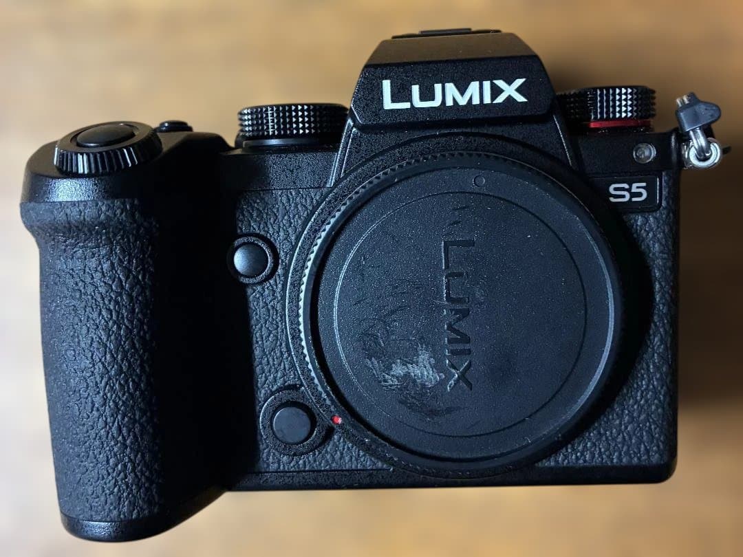 LUMIX DC-S5 ボディ　中古美品