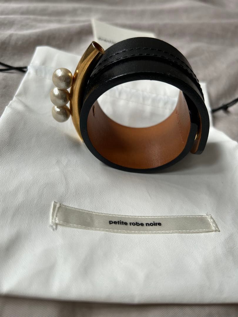 専用　美品　petite robe noire バングル