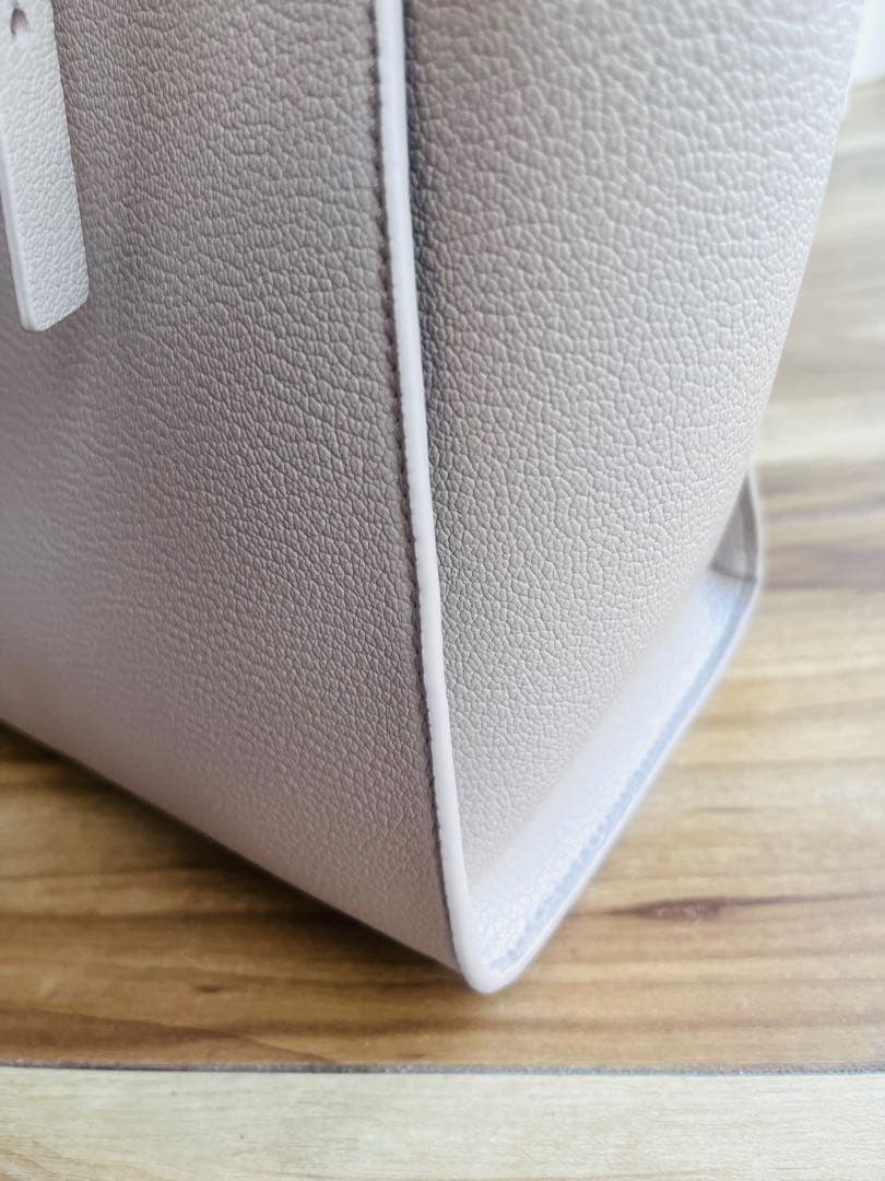 【美品】ベージュトートバッグCharles&keith