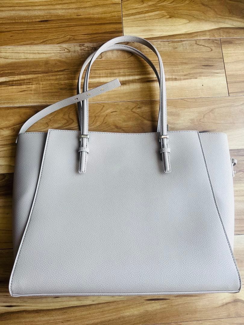 【美品】ベージュトートバッグCharles&keith