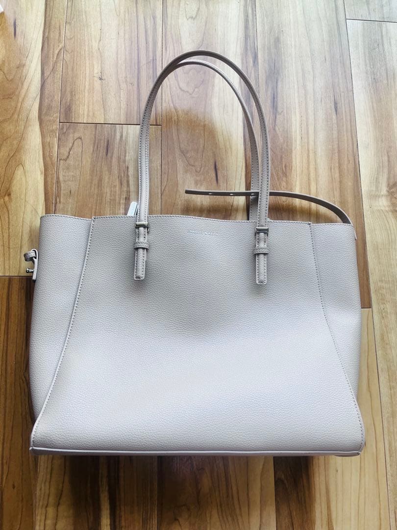 【美品】ベージュトートバッグCharles&keith
