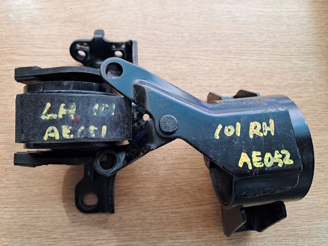 TRD強化エンジンマウント 4AGEU(5バルブ)用中古品 左右セット