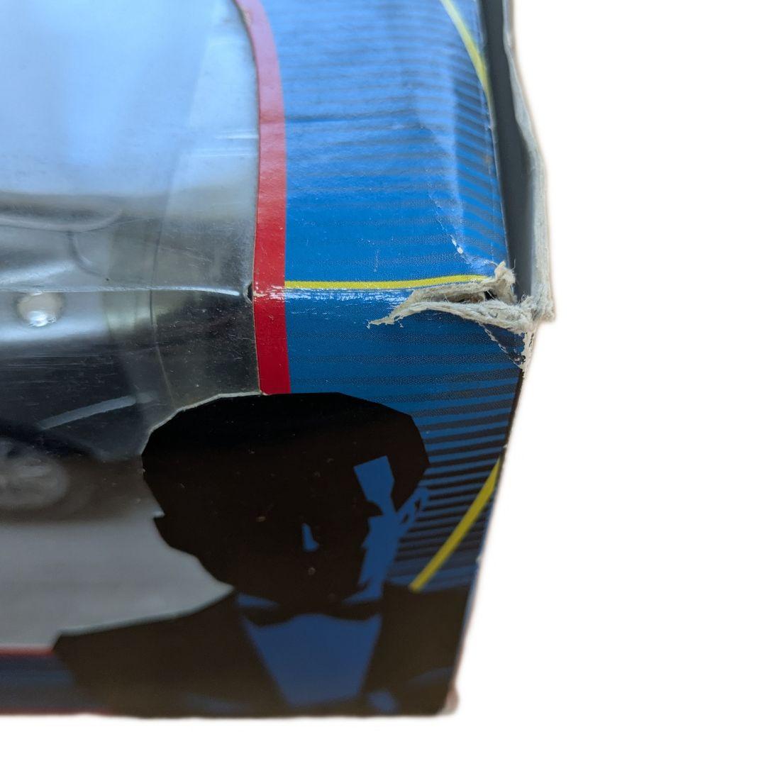 007 Aston Martin V12 Vanquish 1/18 ミニカー