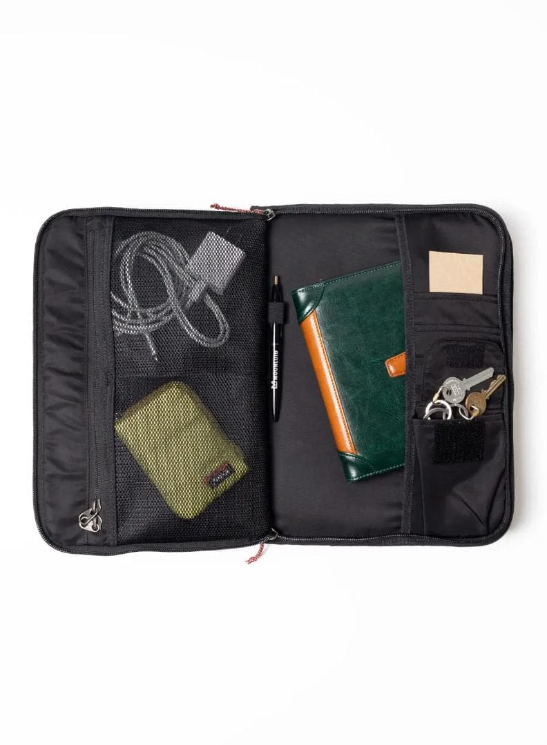 新品未使用＊NANGA ナンガ タブレットケース ガジェットケース ブラック