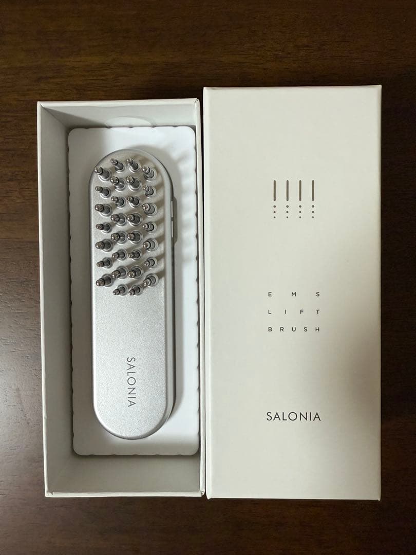 ほぼ未使用　SALONIA EMS LIFT BRUSH 美顔器