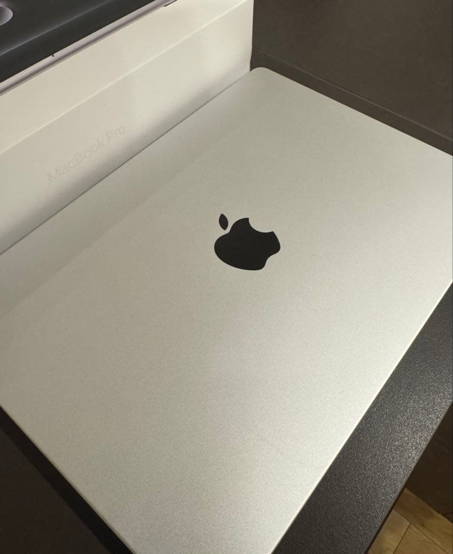 Apple MacBook Pro シルバー 充電器付き　2023 M3