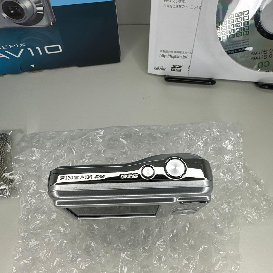FUJIFILM FINEPIX AV110 シルバー