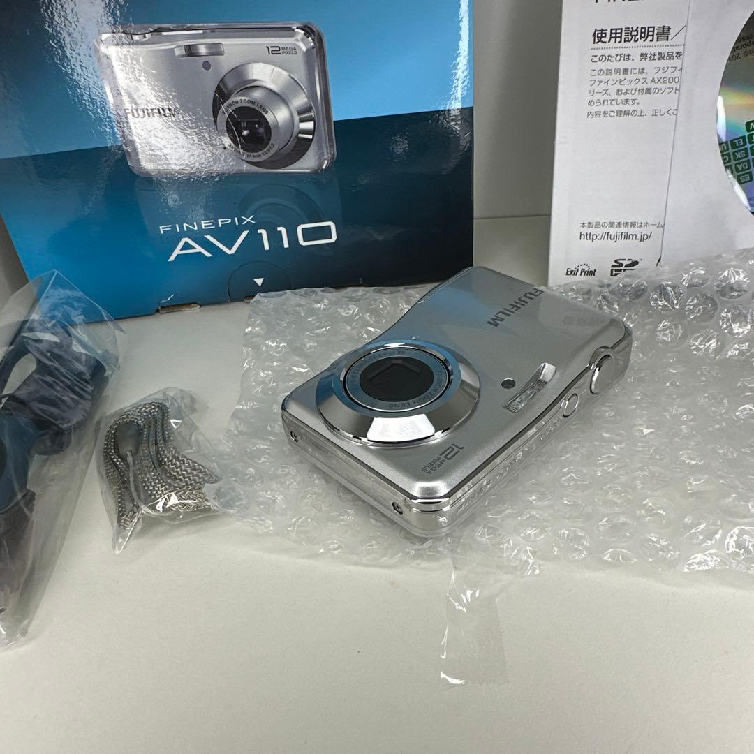 FUJIFILM FINEPIX AV110 シルバー