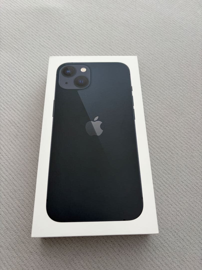 Apple iPhone 13 ミッドナイト　本体　SIMロックフリー　箱付き