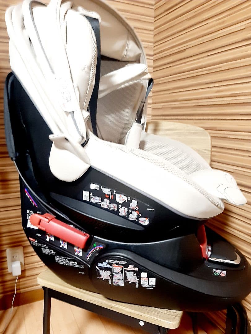 AILEBEBE エールべべ クルット5sグランス　チャイルドシート