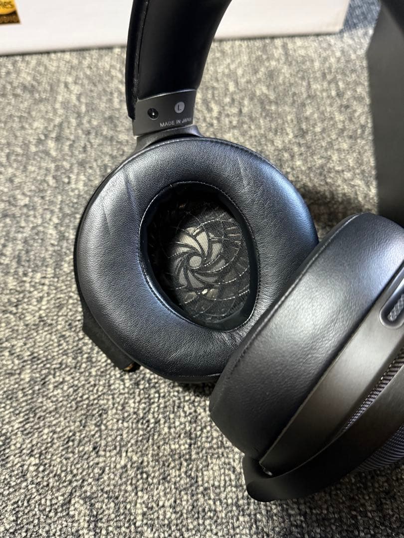 【ほぼ未使用】 ソニー MDR-Z1R ヘッドホン MUC-B20SB1