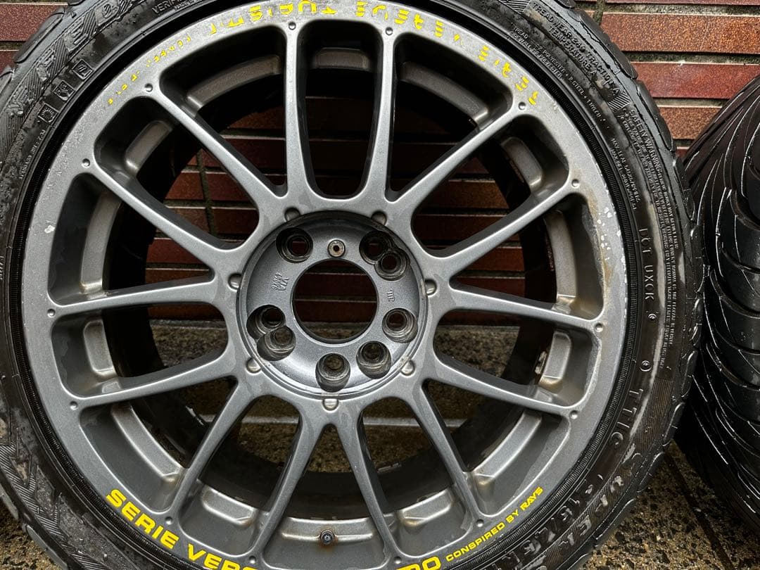 中古 レイズ ベルサス 17x7j マルチリンク対応 タイヤ付き