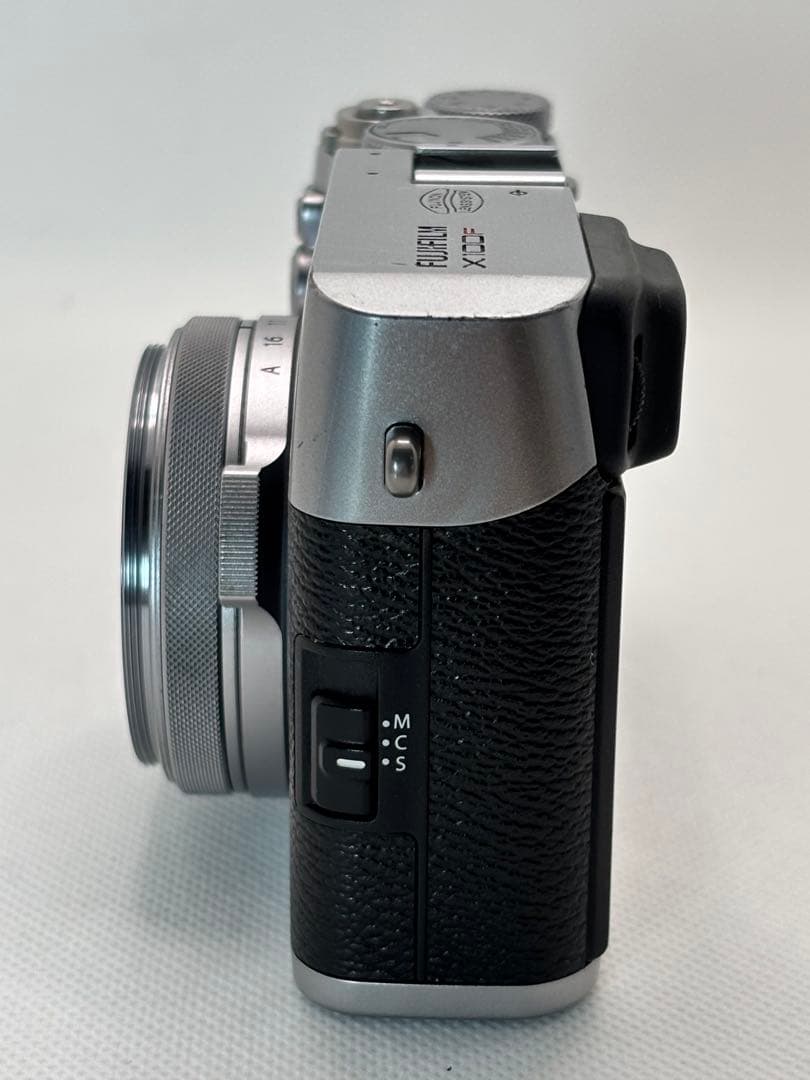 FUJIFILM 富士フイルム X100F シルバー デジタルカメラ
