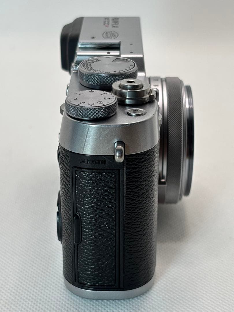 FUJIFILM 富士フイルム X100F シルバー デジタルカメラ