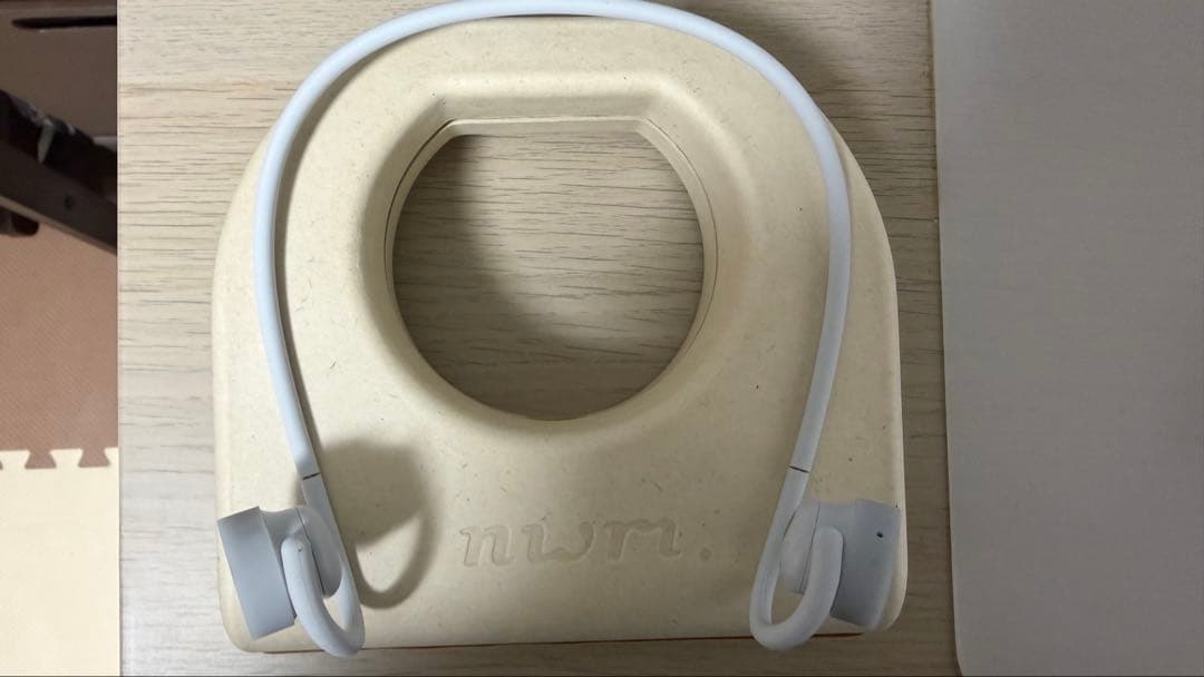 nwm GO ワイヤレスイヤホン ホワイト