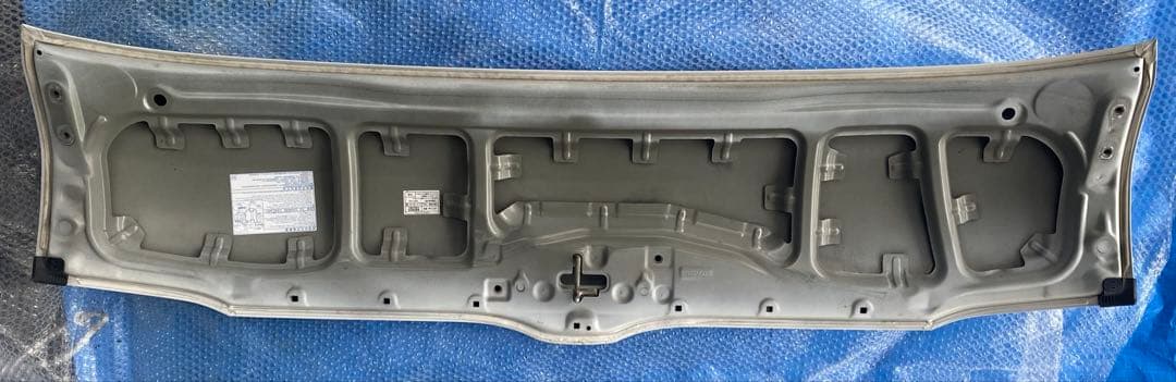 200系ハイエース 純正ボンネット 058ホワイト