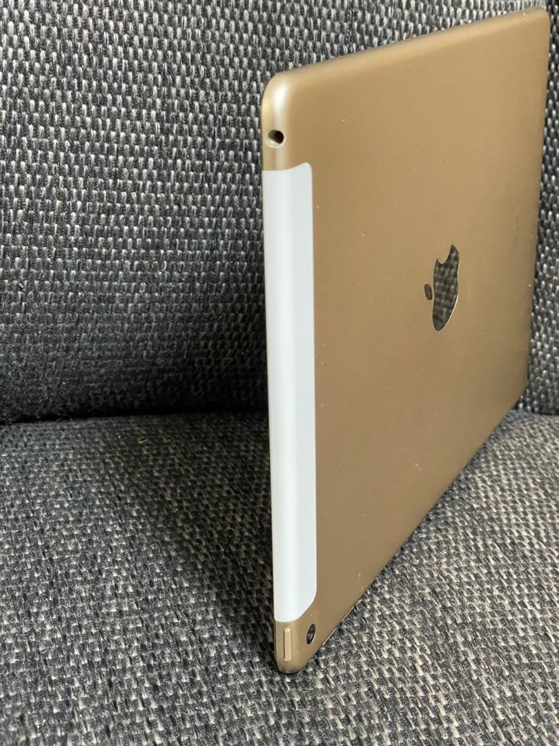 美品 iPad Air 2 64GB ゴールドWi-Fi Cellular