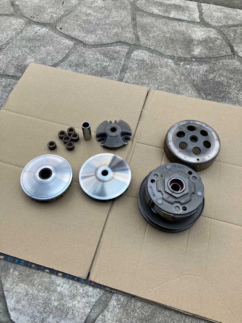 シグナス4型　駆動系　ノーマル　純正　プーリー　クラッチ