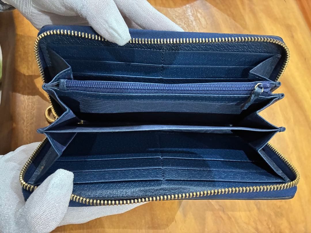GUCCI ネイビー 長財布 GGロゴ