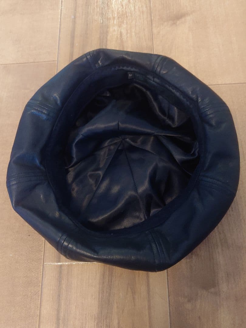 BACKLASH ファニチャーレザーキャスケット