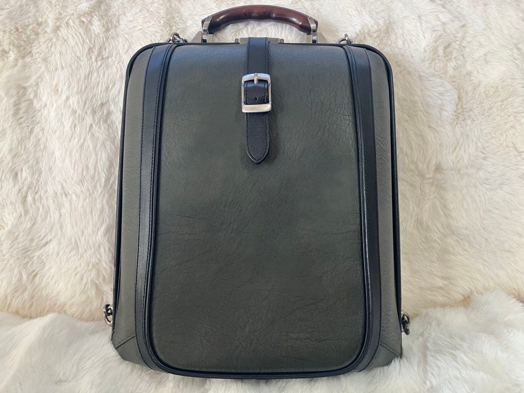 ARTPHERE　LEXUSコラボ　ダレスバック