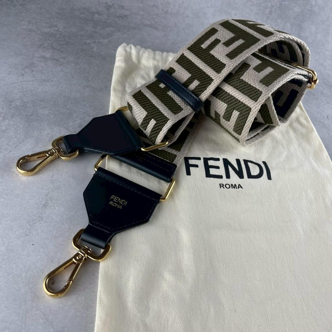 極美品✨ FENDI フェンディ ストラップ ユー ズッカ ショルダーストラップ
