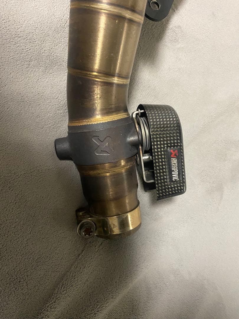 yzf-r6 Akrapovic スリップオンマフラー　M-HAP010