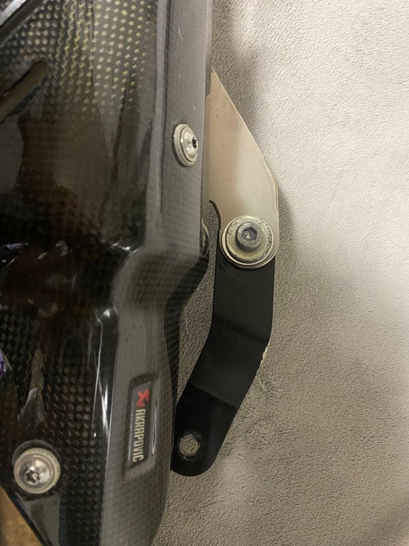 yzf-r6 Akrapovic スリップオンマフラー　M-HAP010