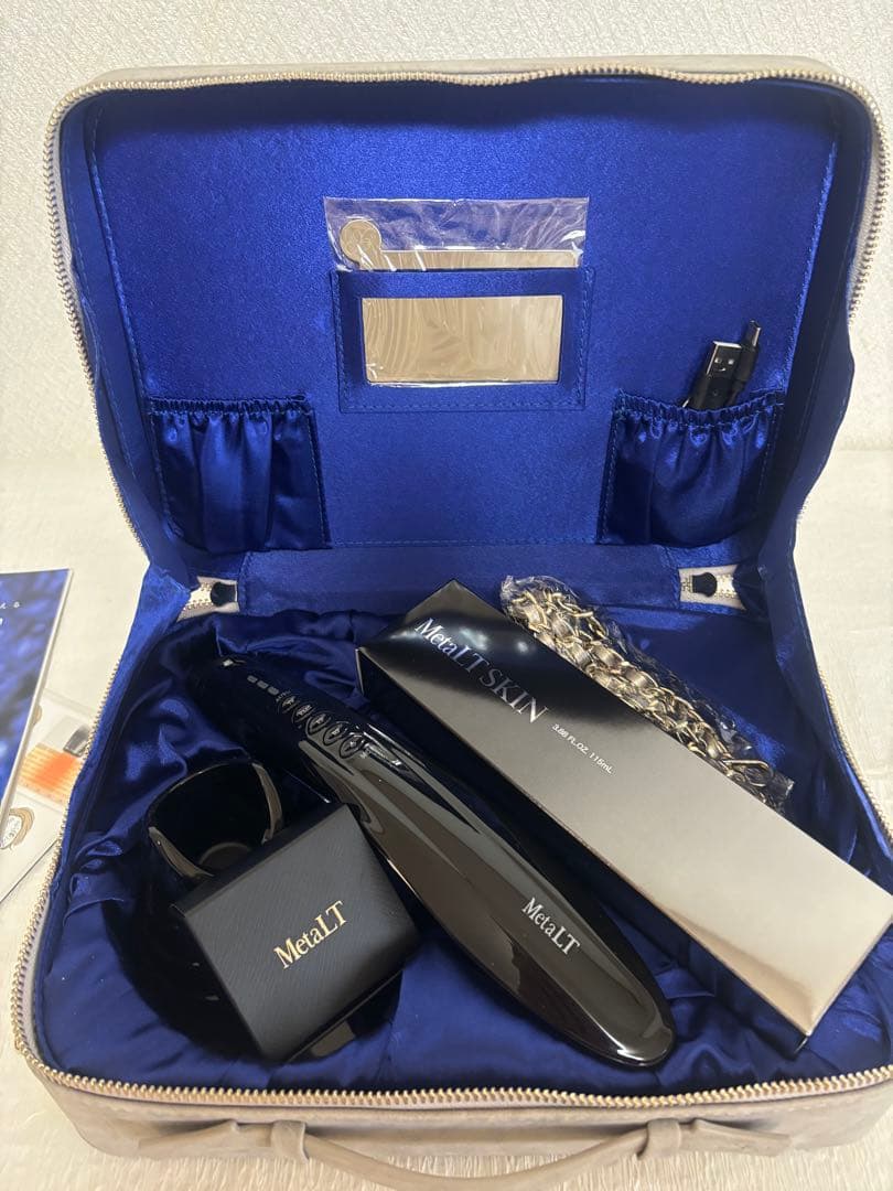 LT 美顔器 ユーザーマニュアル・バニティバッグ付