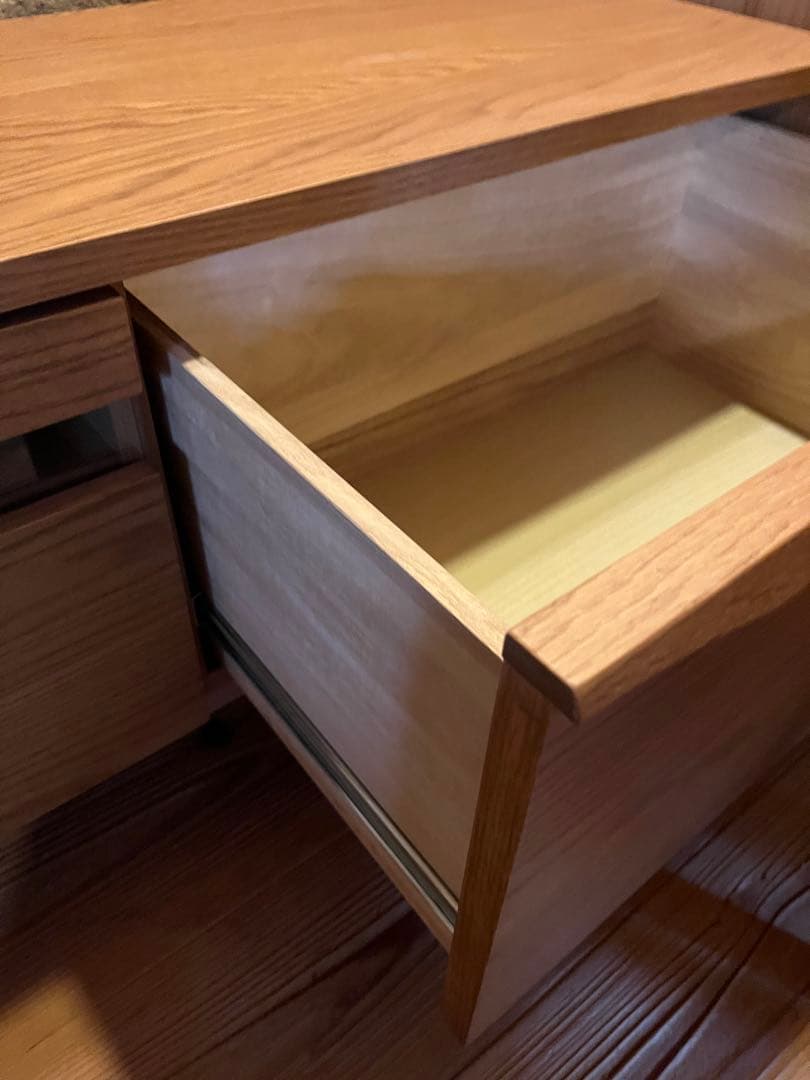 送料込み！美品！unico kirp 1200cm幅　テレビ台