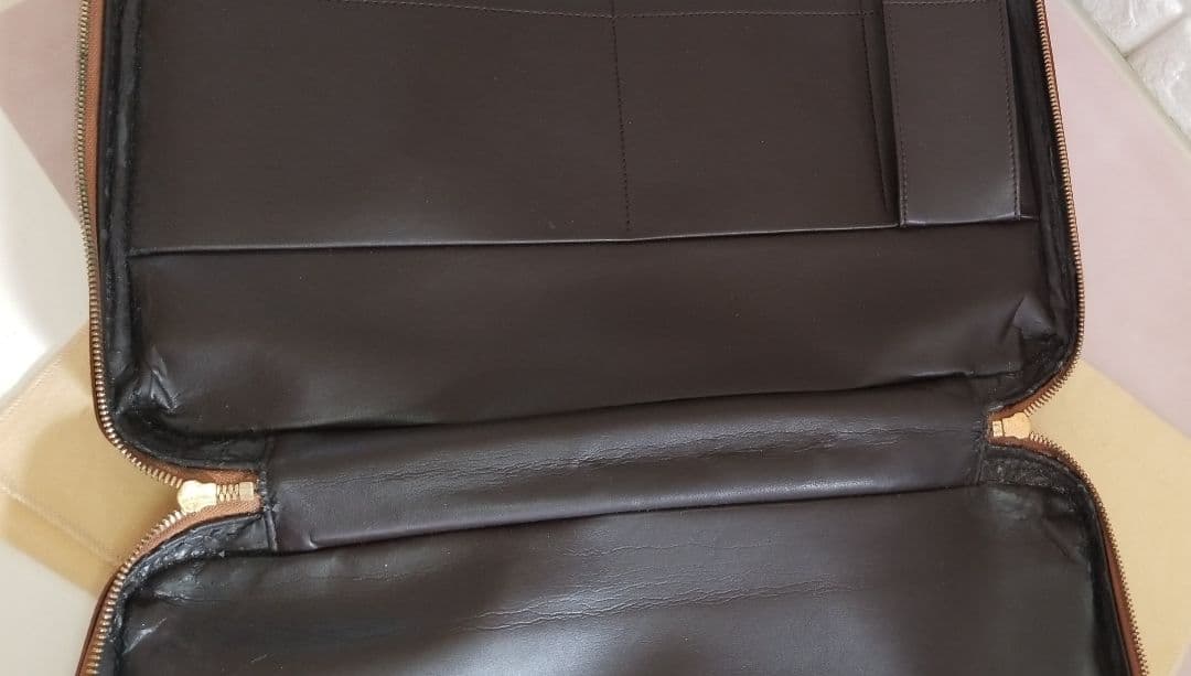 LOUIS VUITTON モノグラム ヴェルニ ヴァンダム ビジネスバッグ