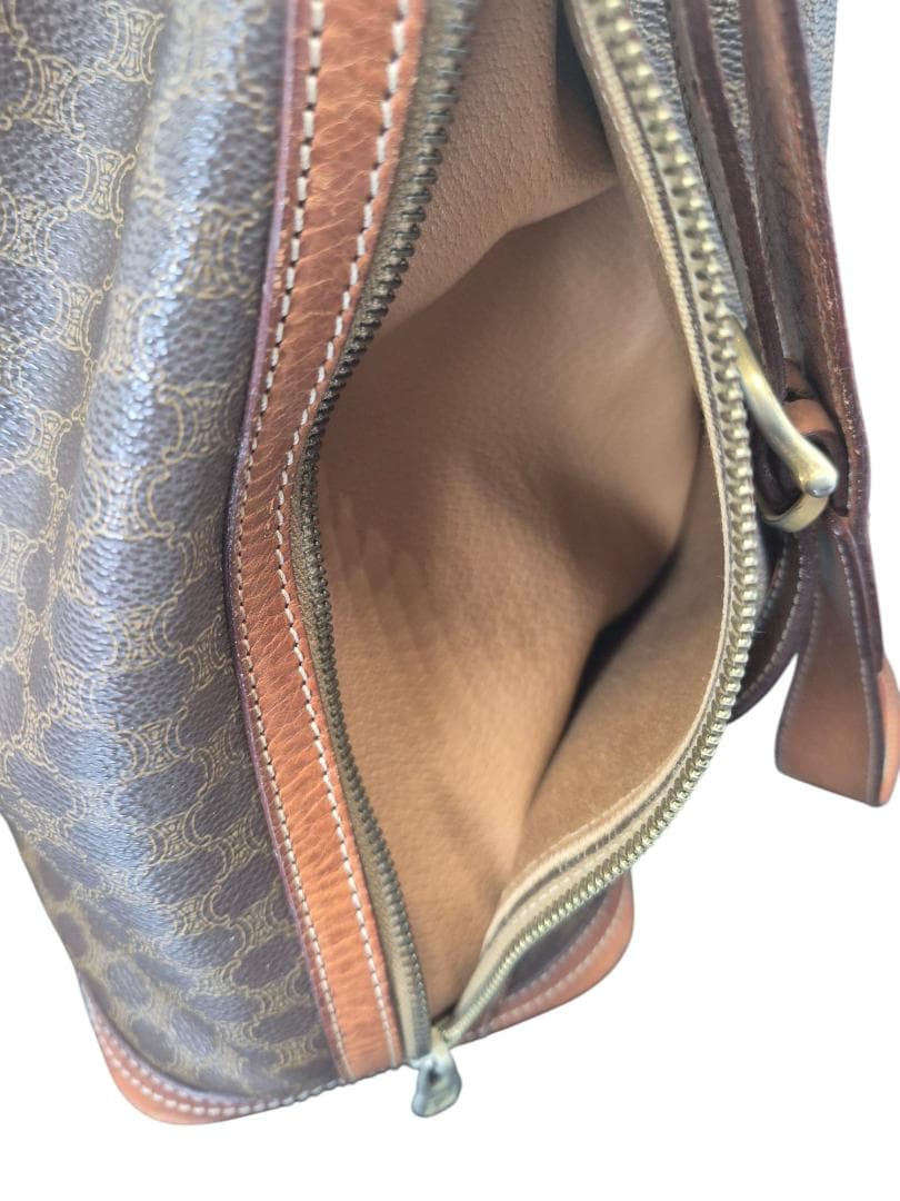 CELINE　セリーヌショルダーバック　巾着型　マカダム柄