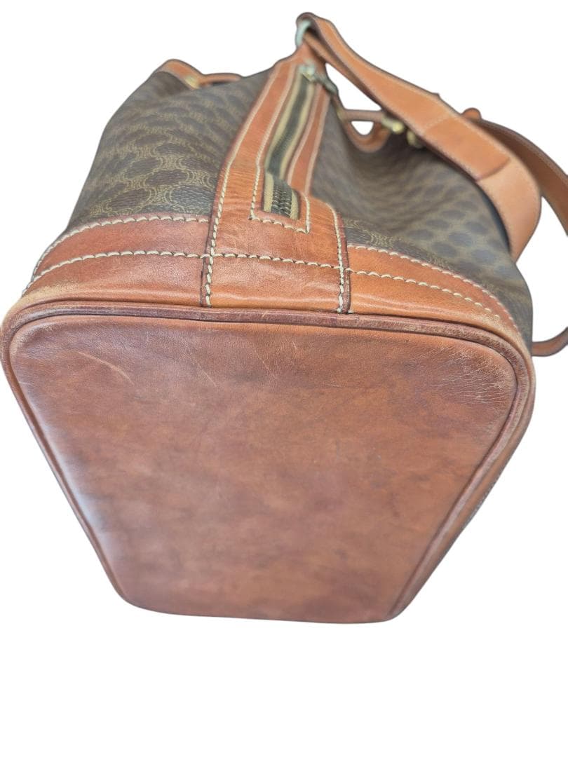 CELINE　セリーヌショルダーバック　巾着型　マカダム柄